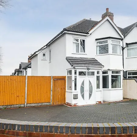 Modern 3 Bedroom House With Ample Parking, Garden, Suitable For Families And Contractors, Near Solihull, Nec, Hs2 Сasa de vacaciones *